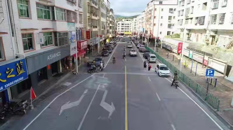 干凈整潔街道
